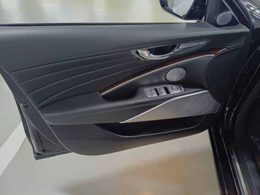 기아 K9 더 K9 3.8 GDI AWD 플래티넘Ⅲ 이미지 11