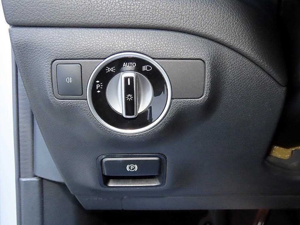 벤츠 GLA 클래스 GLA클래스 X156 GLA200 D 이미지 12