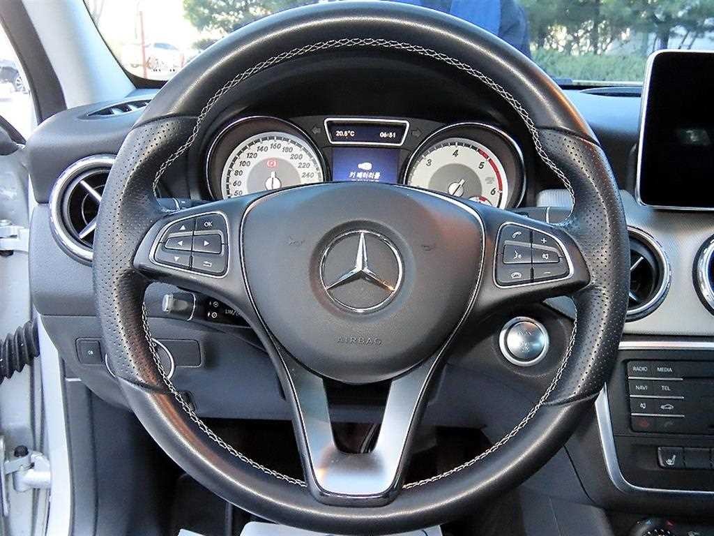 벤츠 GLA 클래스 GLA클래스 X156 GLA200 D 이미지 8