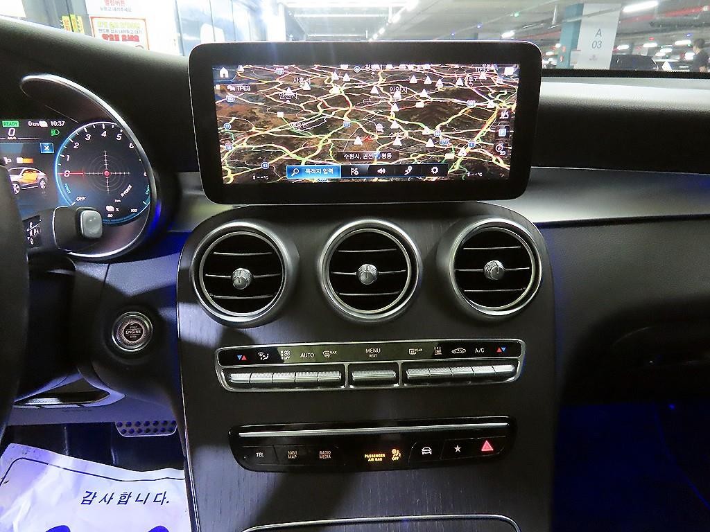 벤츠 GLC 클래스 GLC클래스 X253 GLC 300 e 4MATIC 쿠페 이미지 11