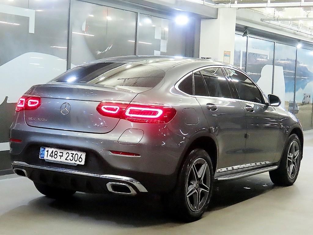 벤츠 GLC 클래스 GLC클래스 X253 GLC 300 e 4MATIC 쿠페 이미지 4
