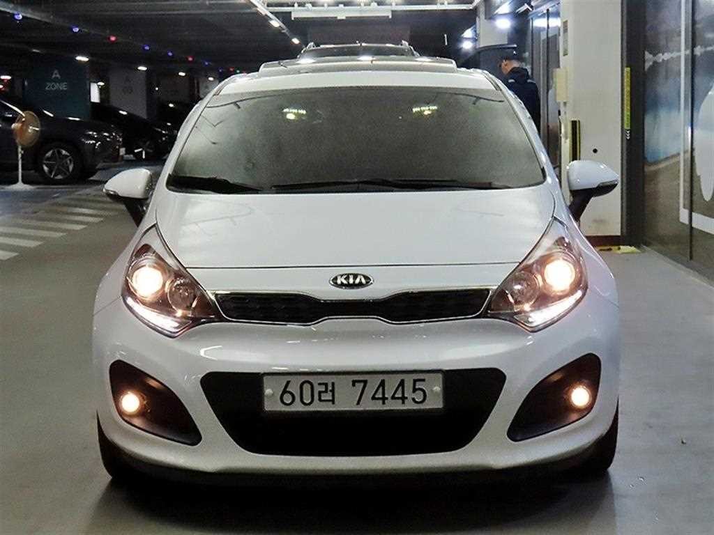 기아 프라이드 올뉴프라이드 5DR 1.6GDI 프레스티지 이미지 2