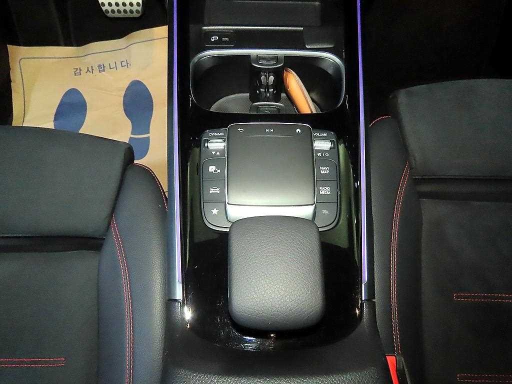 벤츠 GLB 클래스 GLB클래스 X247 GLB 250 4MATIC 이미지 12