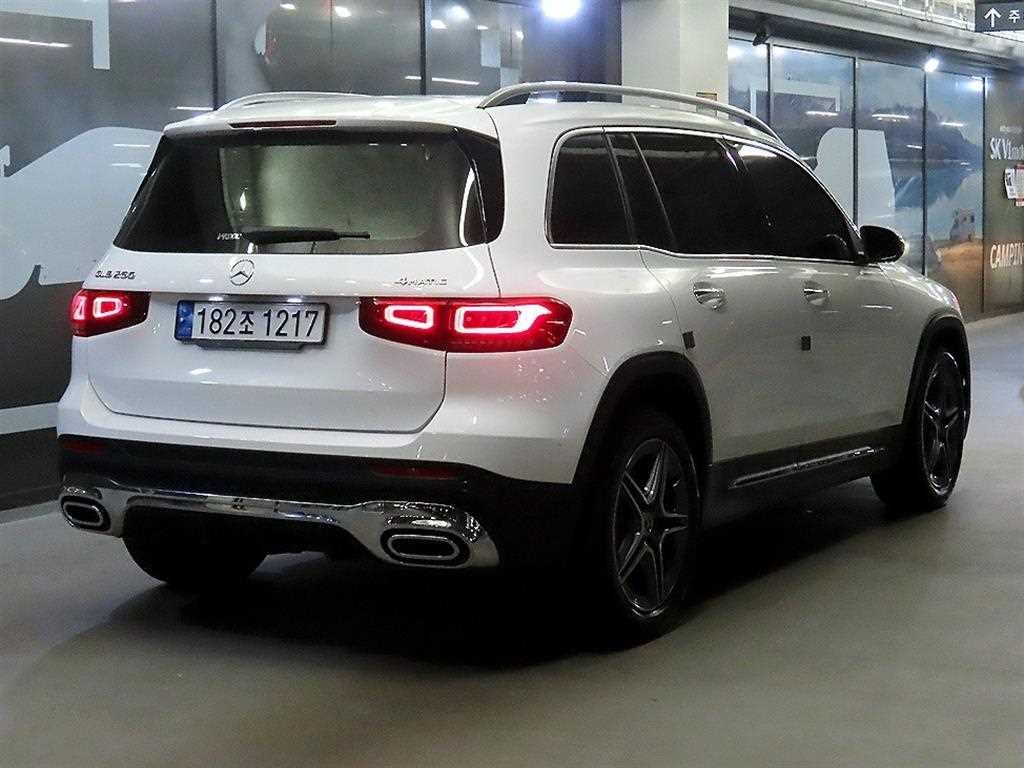 벤츠 GLB 클래스 GLB클래스 X247 GLB 250 4MATIC 이미지 4