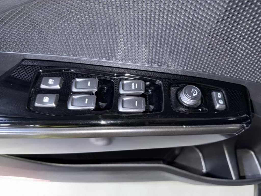 KG모빌리티(쌍용) 티볼리 베리 뉴 티볼리 2WD 가솔린 1.5 V5 이미지 13