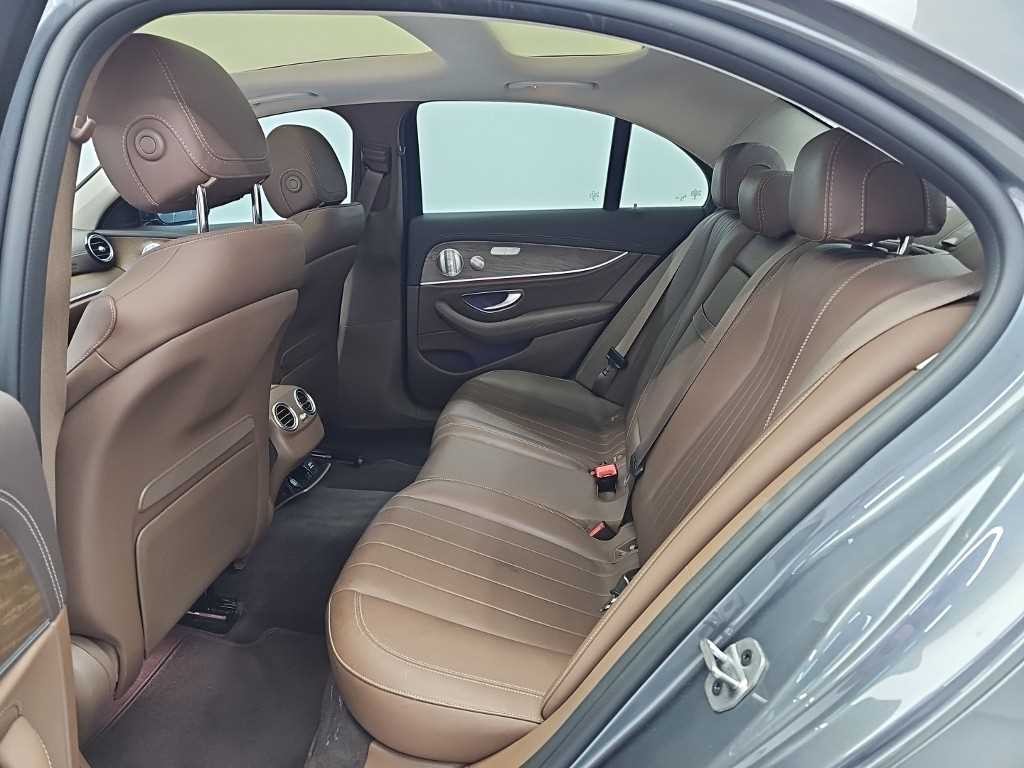 벤츠 E 클래스 E-클래스 W213 E300e 익스클루시브 이미지 12