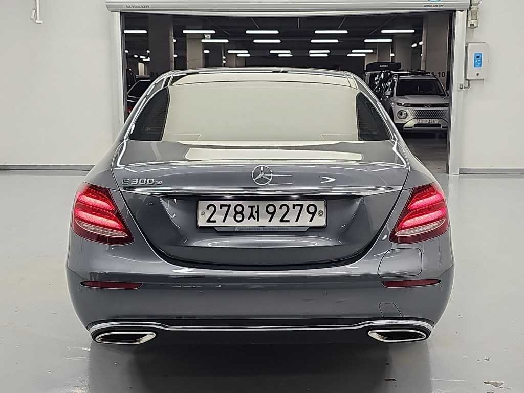 벤츠 E 클래스 E-클래스 W213 E300e 익스클루시브 이미지 3