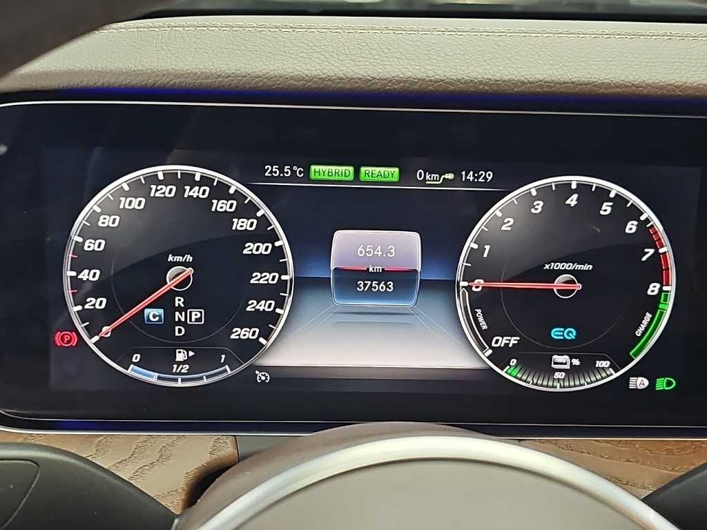 벤츠 E 클래스 E-클래스 W213 E300e 익스클루시브 이미지 6