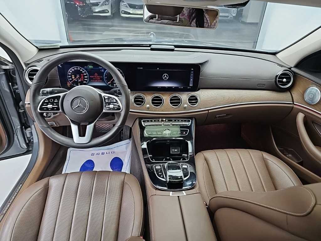 벤츠 E 클래스 E-클래스 W213 E300e 익스클루시브 이미지 7