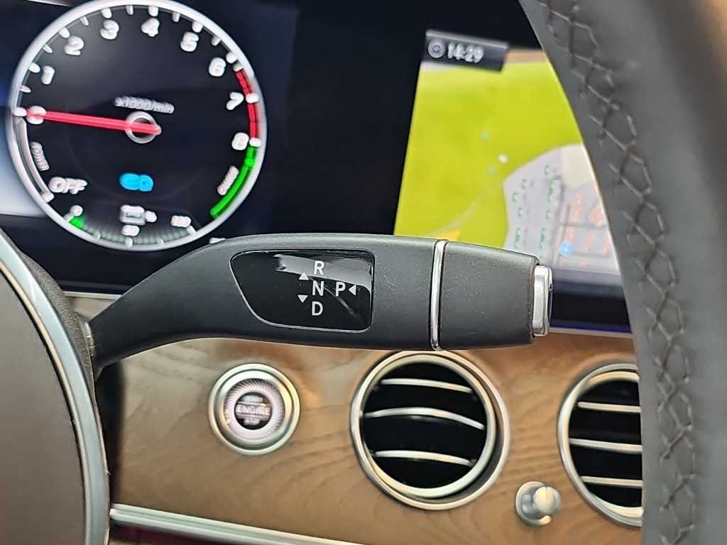 벤츠 E 클래스 E-클래스 W213 E300e 익스클루시브 이미지 8