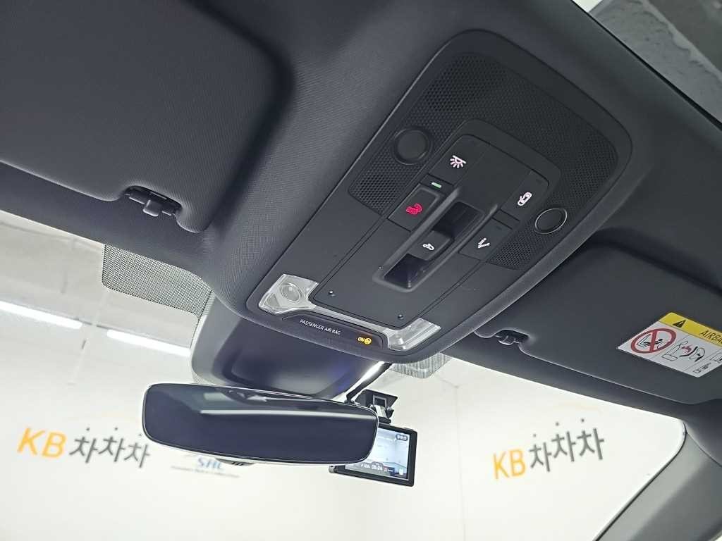 아우디 A3 A3(8Y) 40 TFSI 프리미엄 이미지 16