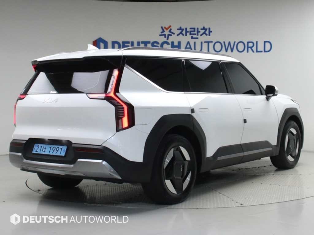 기아 EV9 롱레인지 2WD 에어 이미지 2
