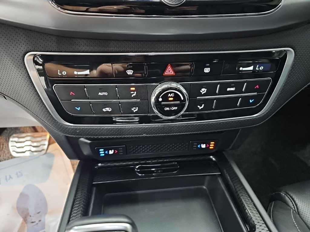KG모빌리티(쌍용) 렉스턴 올 뉴 렉스턴 (Y450) 디젤 2.2 4WD 럭셔리 이미지 10