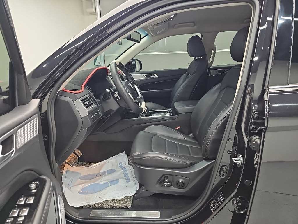KG모빌리티(쌍용) 렉스턴 올 뉴 렉스턴 (Y450) 디젤 2.2 4WD 럭셔리 이미지 11