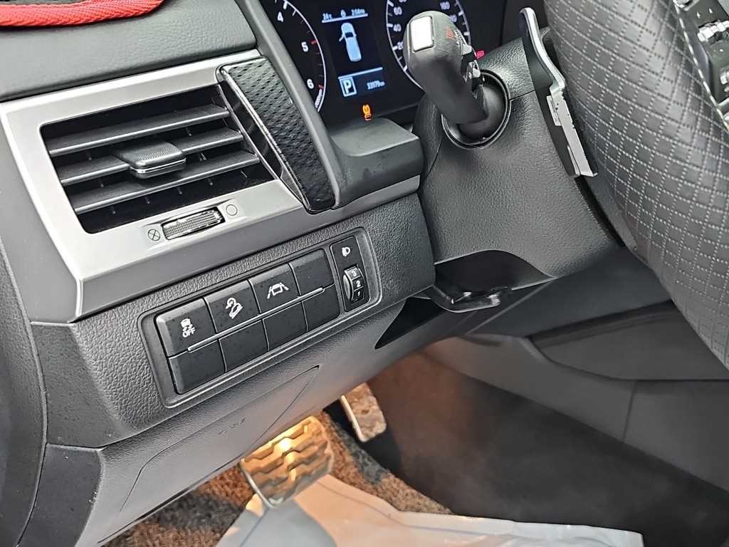 KG모빌리티(쌍용) 렉스턴 올 뉴 렉스턴 (Y450) 디젤 2.2 4WD 럭셔리 이미지 17