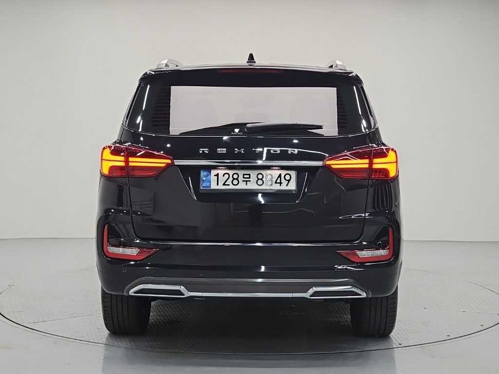 KG모빌리티(쌍용) 렉스턴 올 뉴 렉스턴 (Y450) 디젤 2.2 4WD 럭셔리 이미지 3