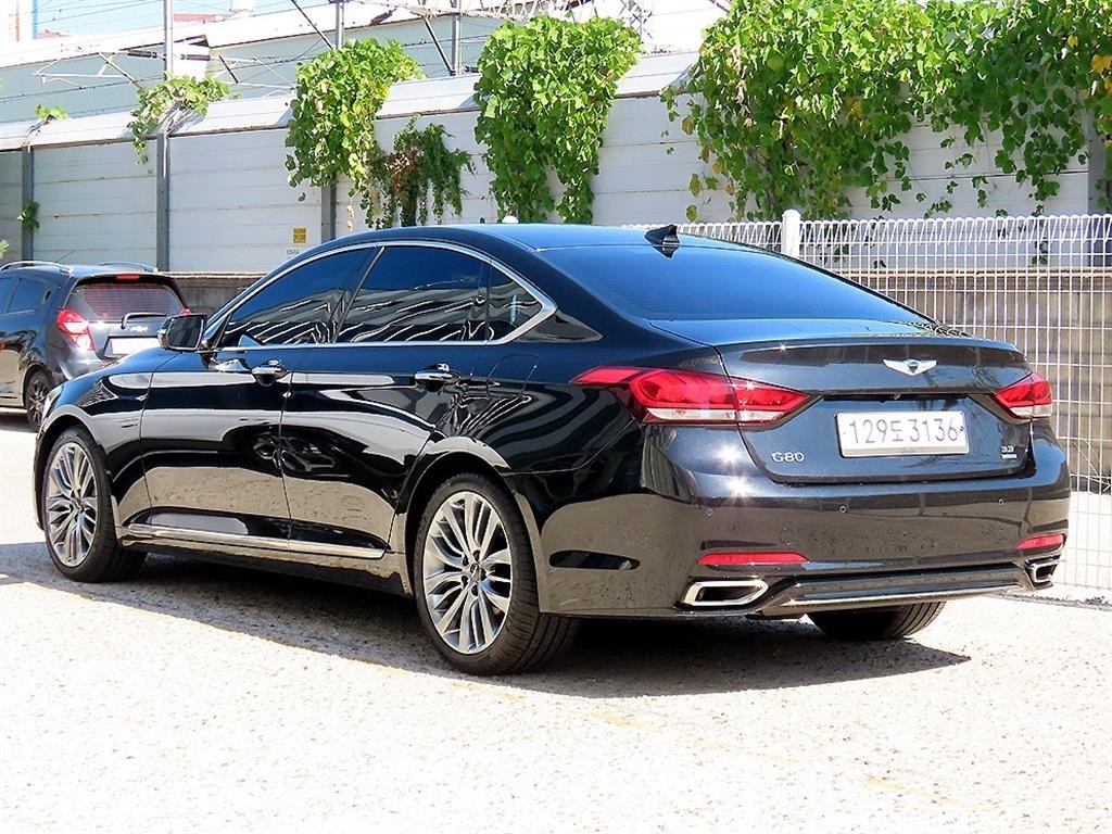 제네시스 G80 3.3 GDI AWD 프리미엄 럭셔리 이미지 3