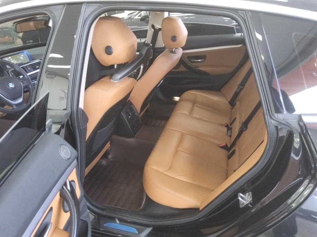 BMW 그란투리스모 3시리즈 GT (F34) GT 320D 럭셔리 이미지 2
