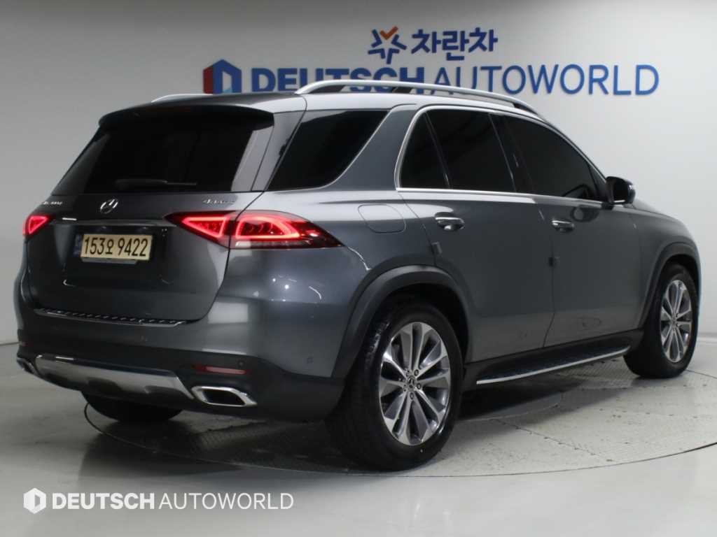 벤츠 GLE 클래스 GLE 클래스 W167 GLE 300d 4MATIC 이미지 2