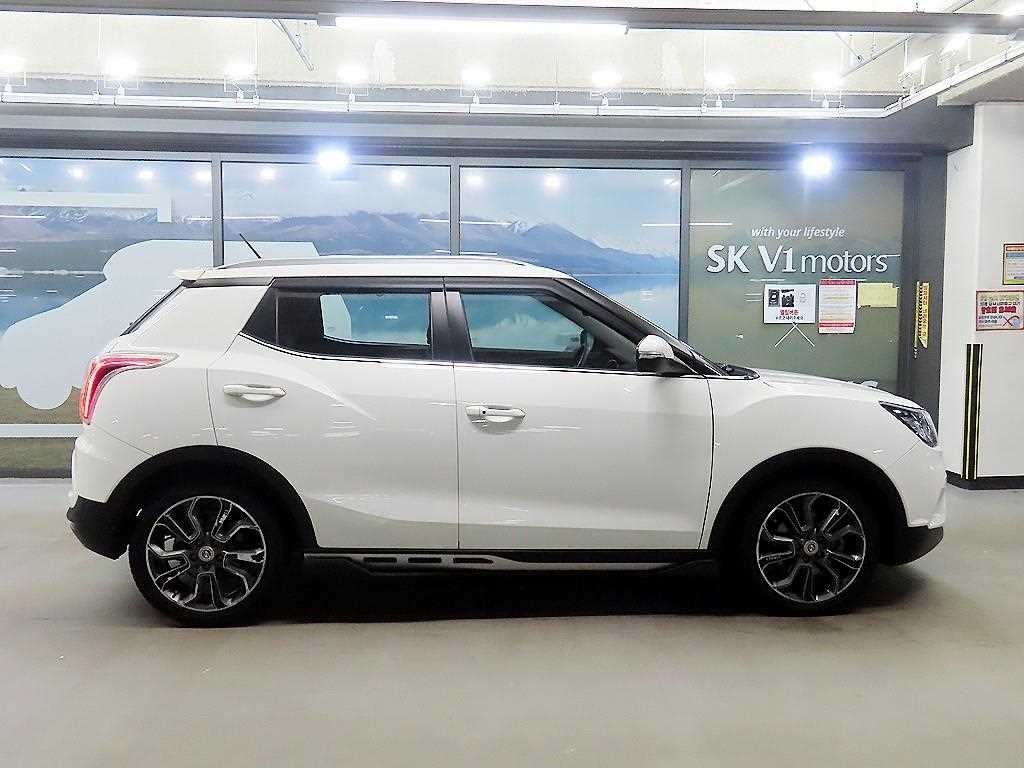 KG모빌리티(쌍용) 티볼리 디젤 2WD 1.6 LX 이미지 3