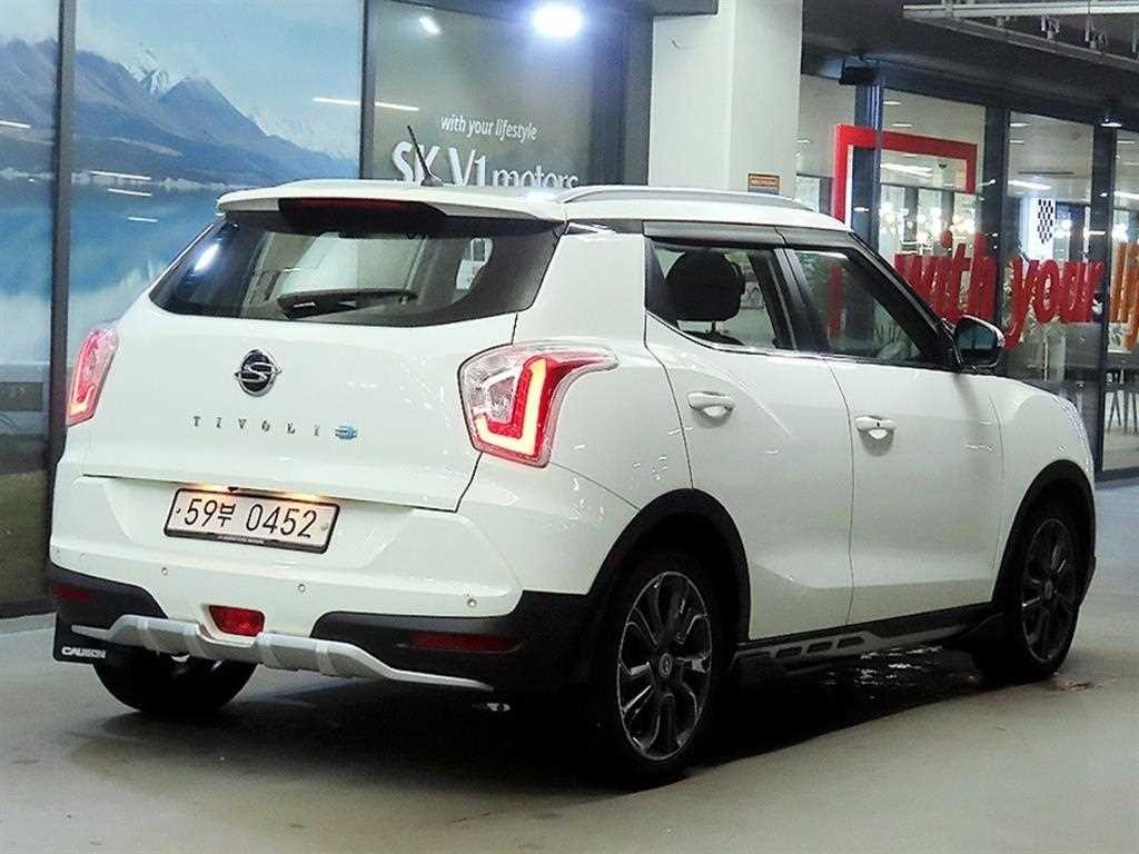 KG모빌리티(쌍용) 티볼리 디젤 2WD 1.6 LX 이미지 4