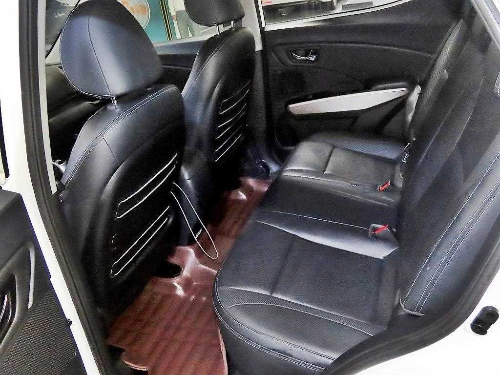 KG모빌리티(쌍용) 티볼리 디젤 2WD 1.6 LX 이미지 7