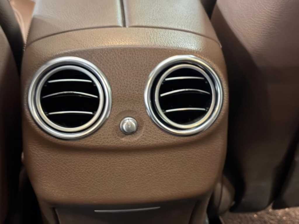벤츠 E 클래스 E-클래스 W213 E220d 아방가르드 이미지 13