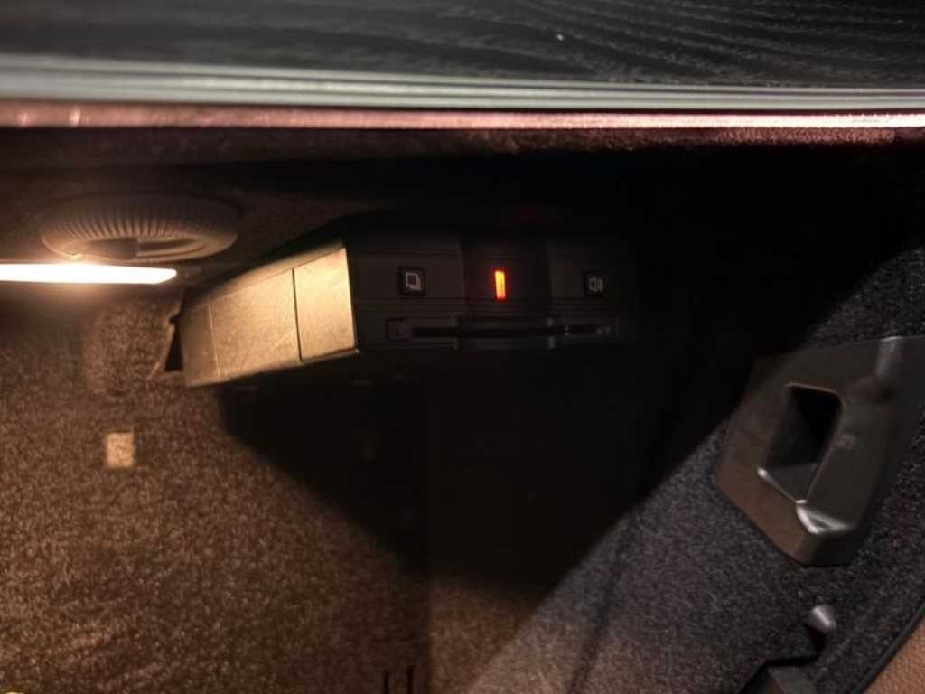 벤츠 E 클래스 E-클래스 W213 E220d 아방가르드 이미지 16