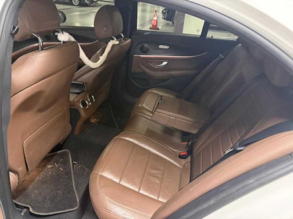 벤츠 E 클래스 E-클래스 W213 E220d 아방가르드 이미지 9