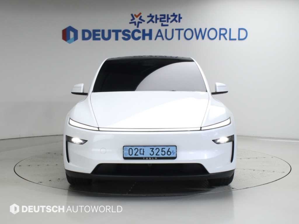 테슬라 모델 Y RWD 이미지 3