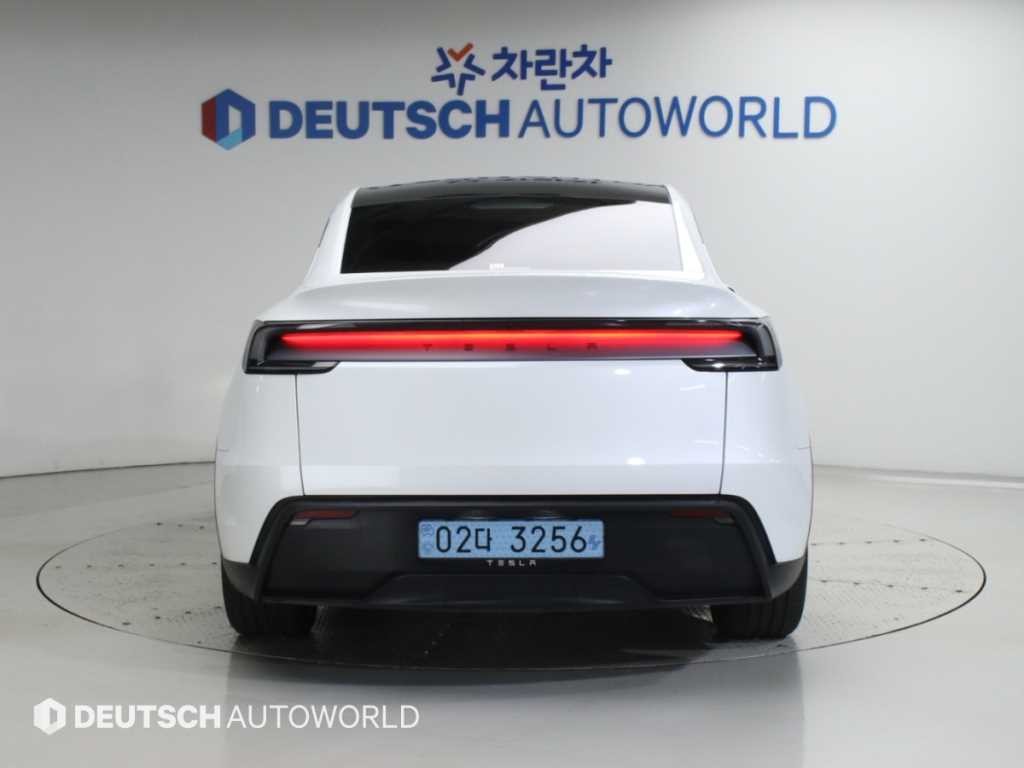 테슬라 모델 Y RWD 이미지 4