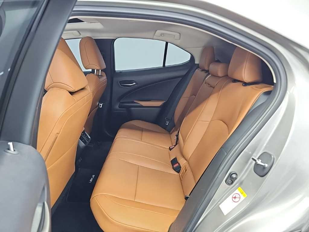 렉서스 UX UX 250h 2.0 2WD 이미지 12
