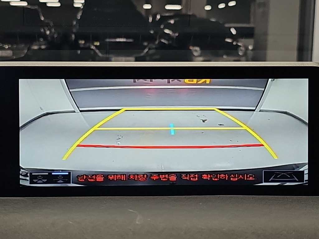 렉서스 UX UX 250h 2.0 2WD 이미지 16