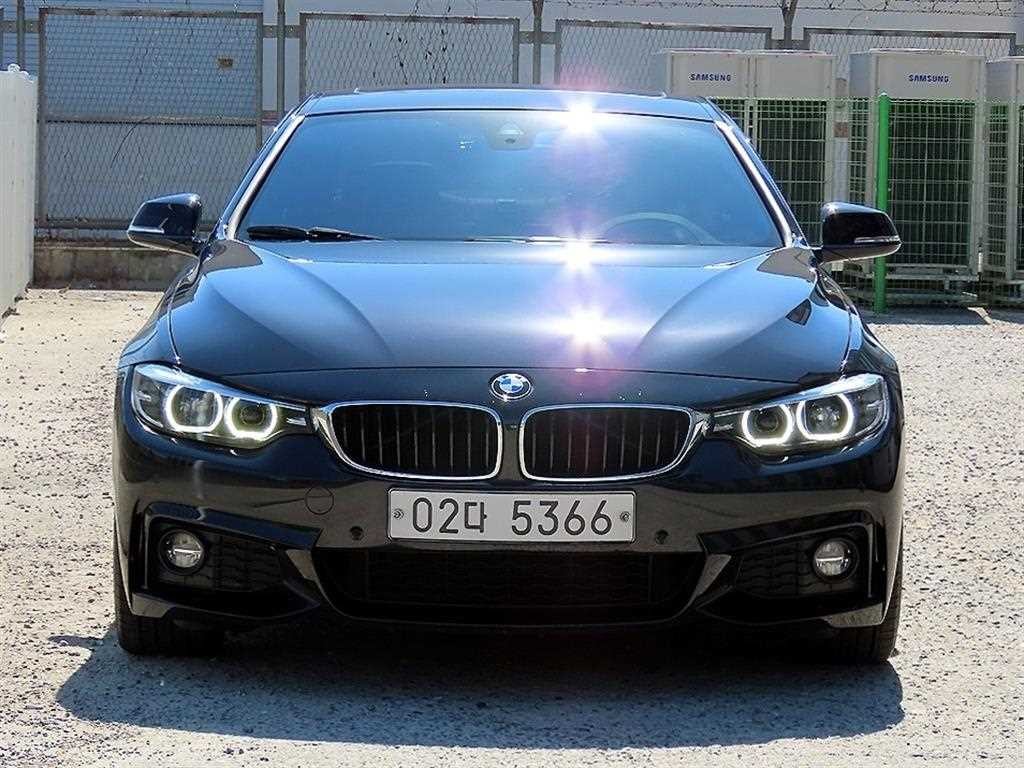 BMW 4시리즈 4시리즈 (F32) 420i 쿠페 M 스포츠 이미지 1