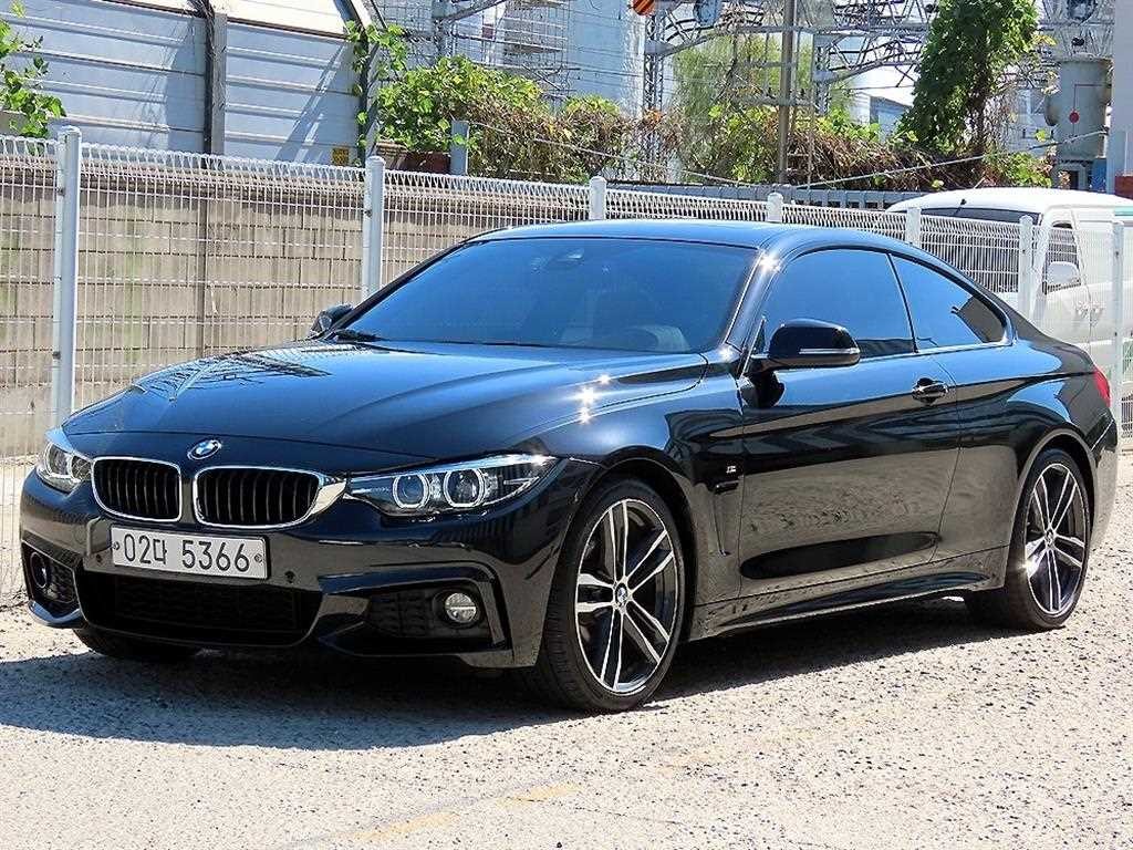 BMW 4시리즈 4시리즈 (F32) 420i 쿠페 M 스포츠 이미지 2