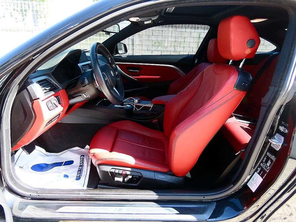 BMW 4시리즈 4시리즈 (F32) 420i 쿠페 M 스포츠 이미지 5