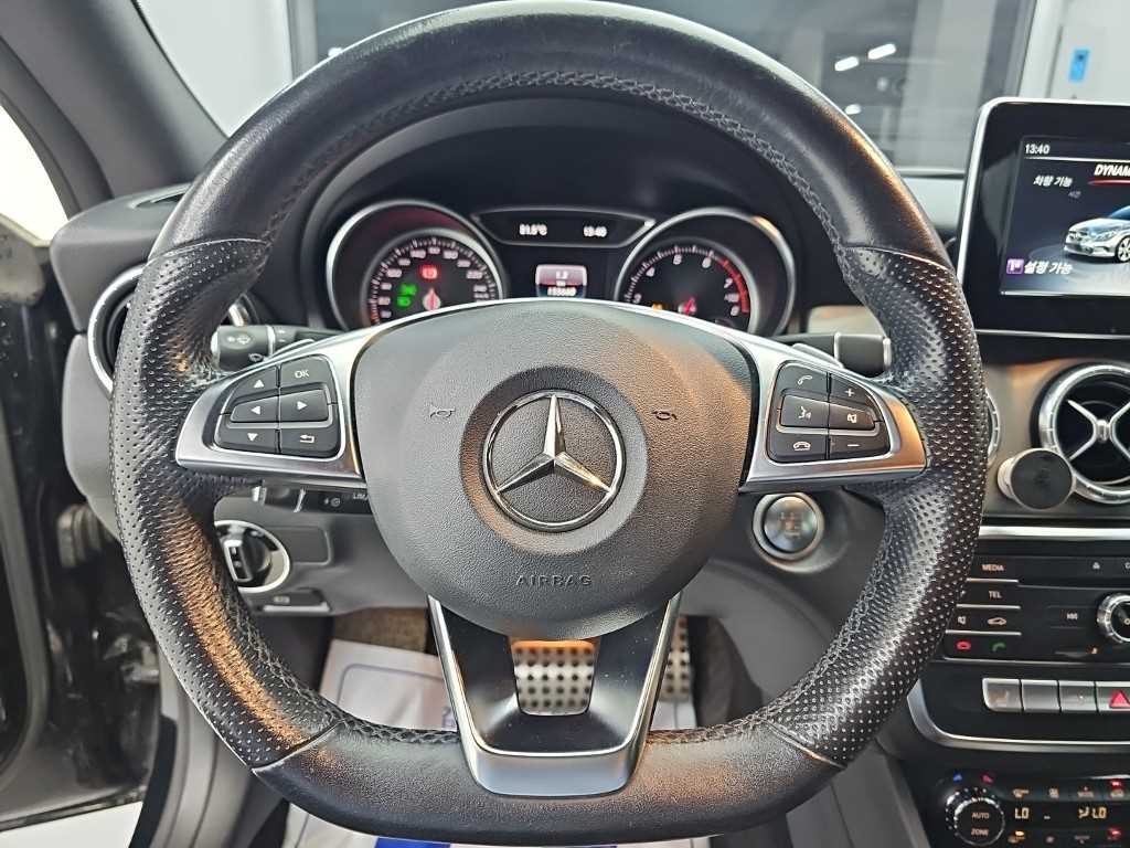 벤츠 CLA 클래스 CLA클래스 CLA 220 AMG LINE 이미지 9