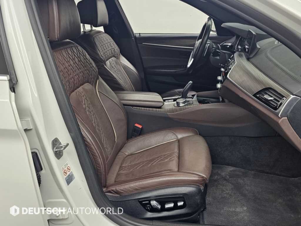 BMW 5시리즈 5시리즈 (G30) 530i M 스포츠 플러스 이미지 10