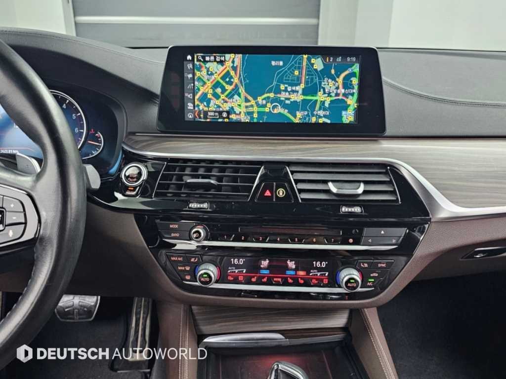 BMW 5시리즈 5시리즈 (G30) 530i M 스포츠 플러스 이미지 14