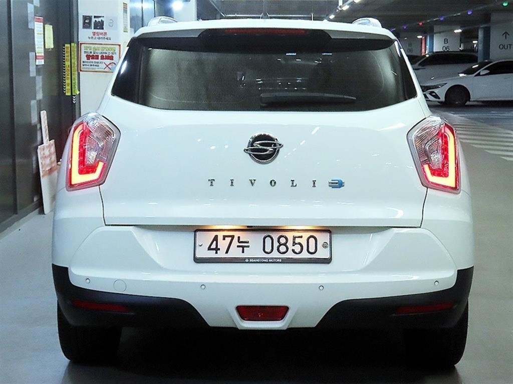 KG모빌리티(쌍용) 티볼리 디젤 2WD 1.6 VX 이미지 5