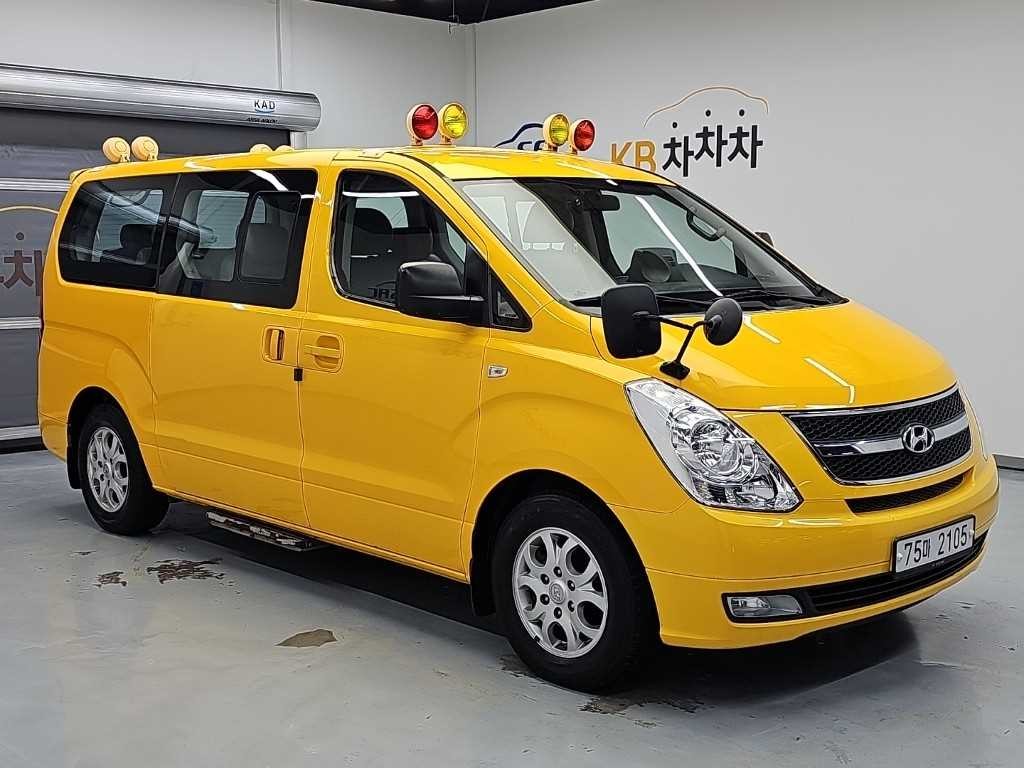 현대 스타렉스 그랜드 스타렉스 12인승 왜건 2WD 어린이보호차 CVX 럭셔리 이미지 4