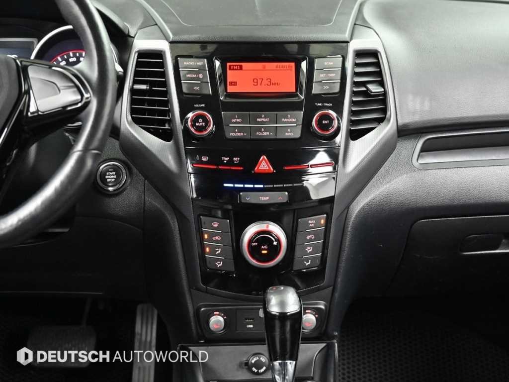 KG모빌리티(쌍용) 티볼리 디젤 2WD 1.6 LX 이미지 14