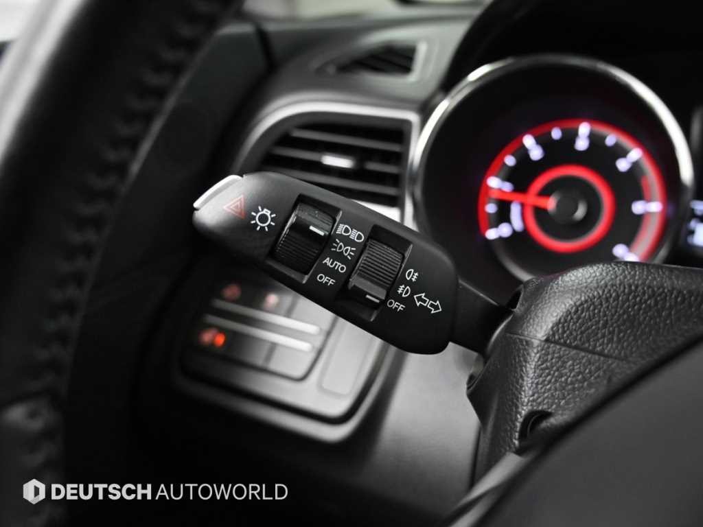 KG모빌리티(쌍용) 티볼리 디젤 2WD 1.6 LX 이미지 16
