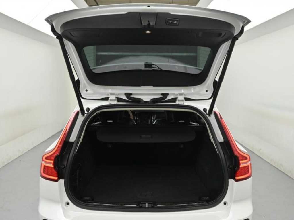 볼보 V60 V60 크로스 컨트리 2세대 2.0 T5 프로 AWD 이미지 19