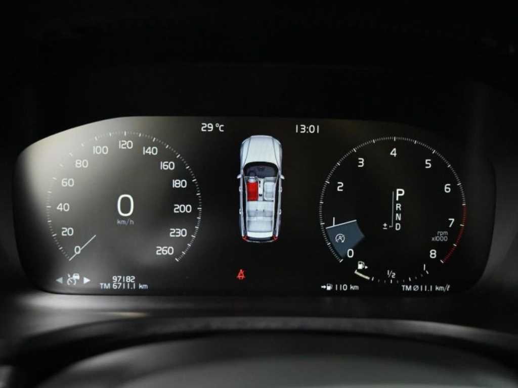 볼보 V60 V60 크로스 컨트리 2세대 2.0 T5 프로 AWD 이미지 8
