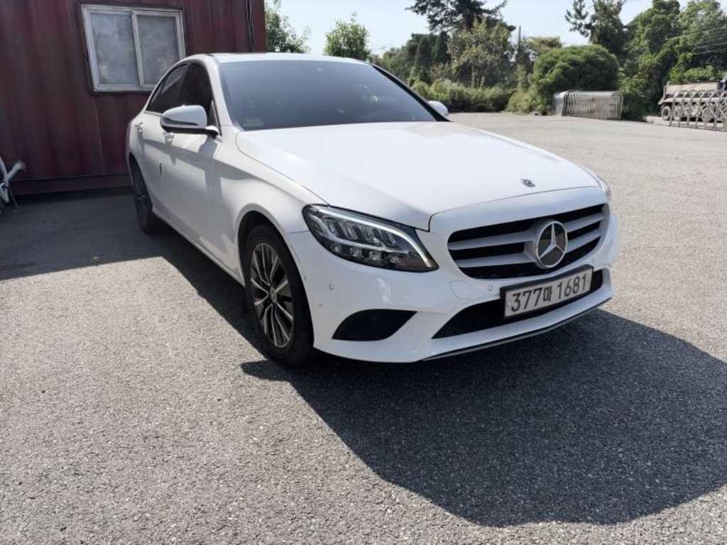 벤츠 C 클래스 C클래스 W205 C200 이미지 2