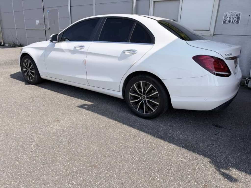 벤츠 C 클래스 C클래스 W205 C200 이미지 3