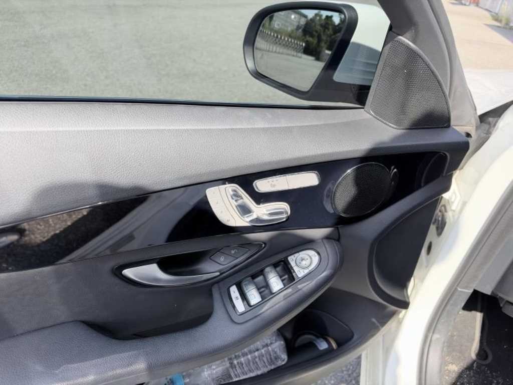 벤츠 C 클래스 C클래스 W205 C200 이미지 5