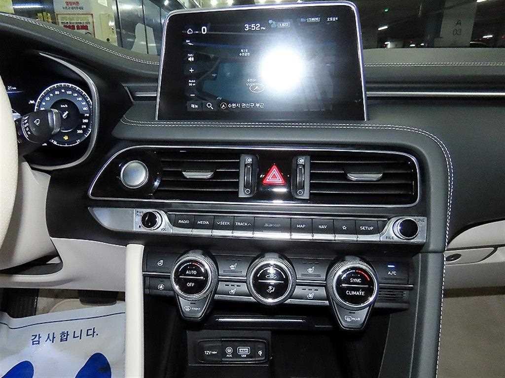 제네시스 G70 2.0T AWD 엘리트 이미지 11