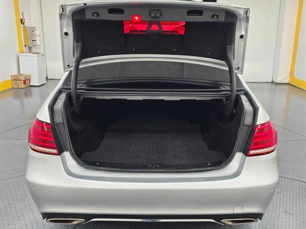 벤츠 E 클래스 E-클래스 W212 E220 CDI 아방가르드 이미지 18